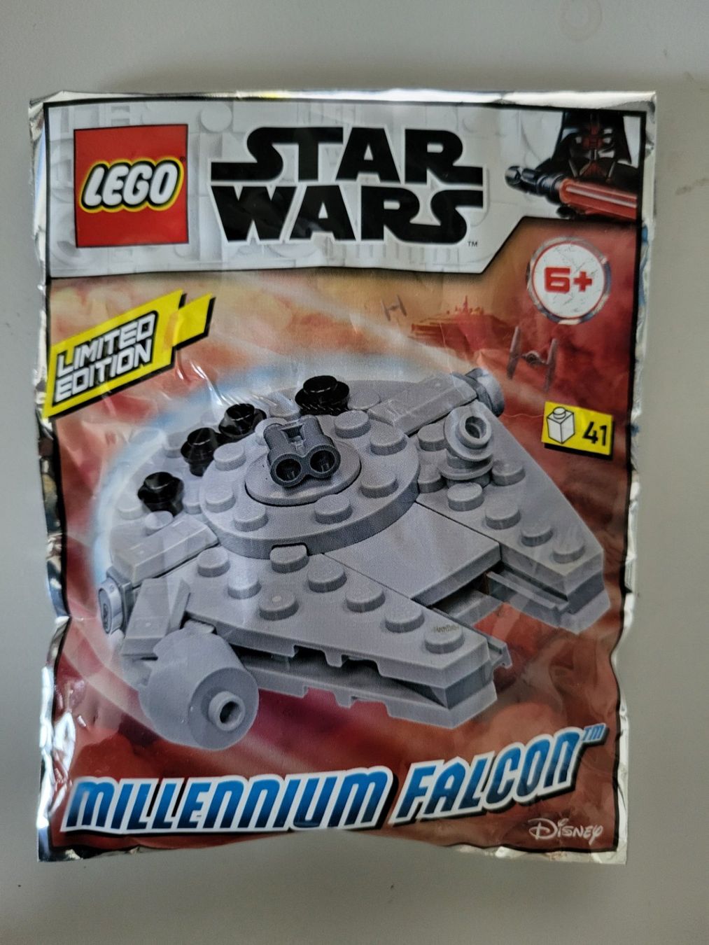 Lego Giocattoli: LEGO Star Wars Millennium Falcon – Nuovo e nell'imballaggio originale da Kestenholz venduto da modano47