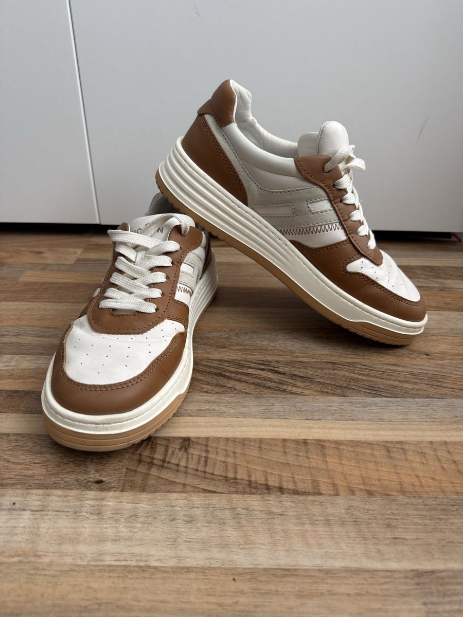 Hogan Scarpe da uomo: Hogan Sneakers – Usato da Buchs AG venduto da MiWeFe17