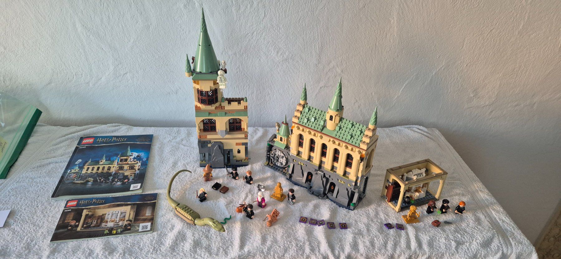 Lego Baukästen: LEGO Harry Potter 76389 + Erweiterung 76386 – Gebraucht aus Volketswil von escorbach