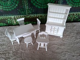 Zauberhafte Puppenhausmöbel, 7-teilig, weisses Holz, neu