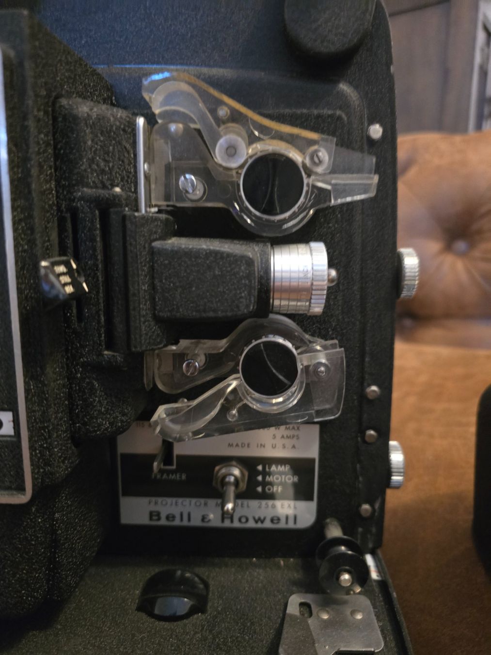 Home Cinema: Projektor Antik – Usato da Hüntwangen venduto da Scarciglias-Antiques 2