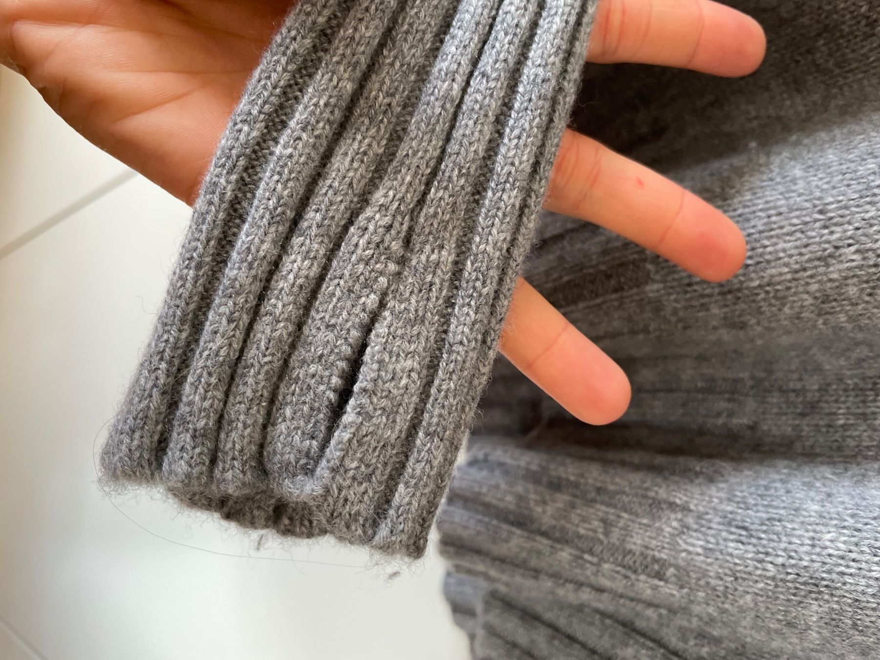 Globus Maglioni & Felpe: Hochwertiger Globus Kaschmir Pullover, Grau, Gr S – Usato da Neukirch an der Thur venduto da bee88 4