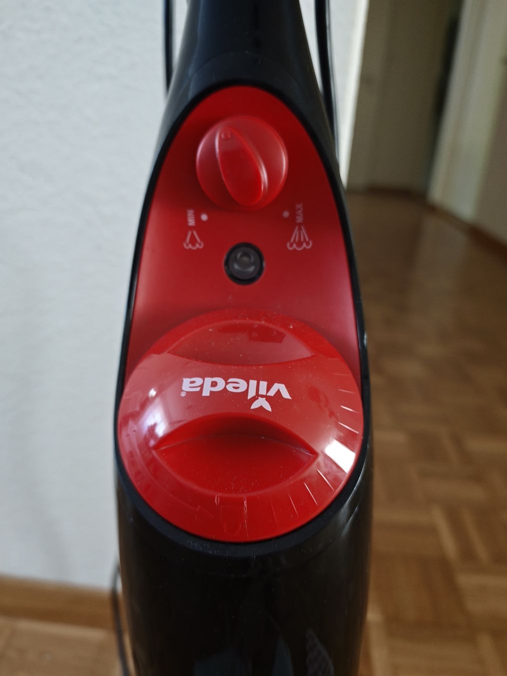Vileda Pulitori a vapore: Vileda Steam - Dampfreiniger – Usato da Volketswil venduto da Dbx_856 2