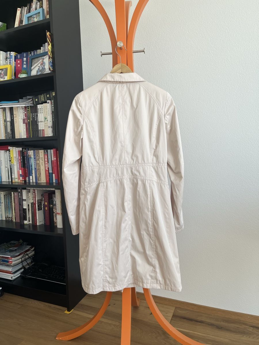 Comma Cappotti: Comma, Trenchcoat, Light coat , Gr. 36, Beige – Nuovo (secondo la descrizione) da Gümligen venduto da caron__ 1