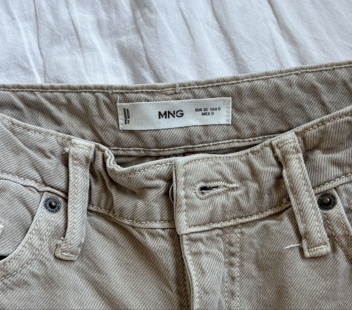 Mango Jeans: Beige Jeans Mango – Neu (gemäss Beschreibung) aus Basel von Vaniiiy 3