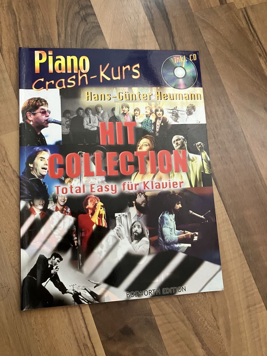Libri: Notenbuch Klavier Hit Collection – Usato da Bözberg venduto da Sape9192