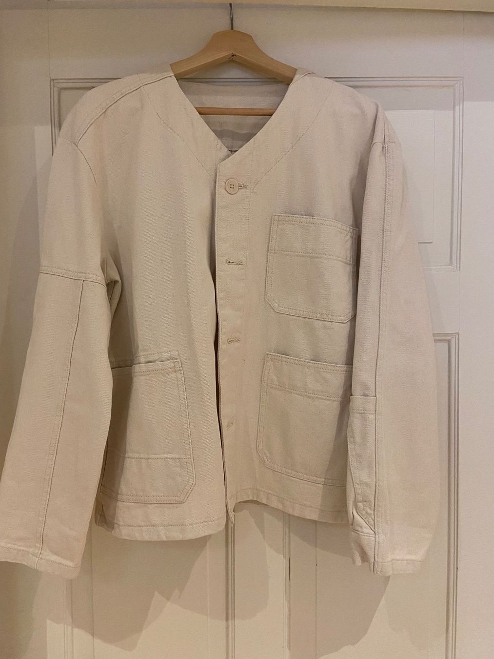 H&M Giacche: Jeansjacke beige/offwhite (ca. Gr. 38) – Nuovo (secondo la descrizione) da Zürich venduto da oli_9dhs