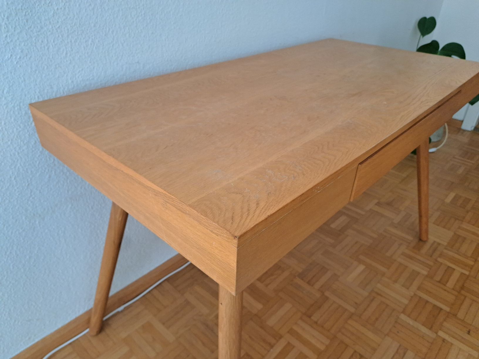 Interio Tavoli: Holztisch mit Schublade, Vintage Look Interio  – Usato da Basel venduto da LorinB 5