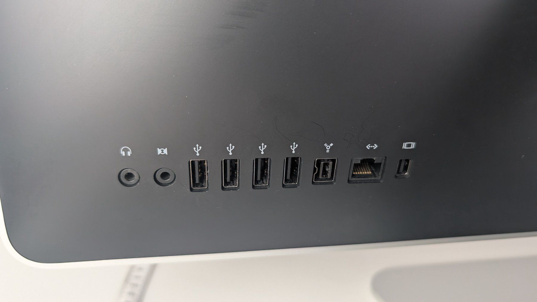 Apple PC: iMac 9,1 (ohne HD) – Usato da Zürich venduto da axolottchen 4