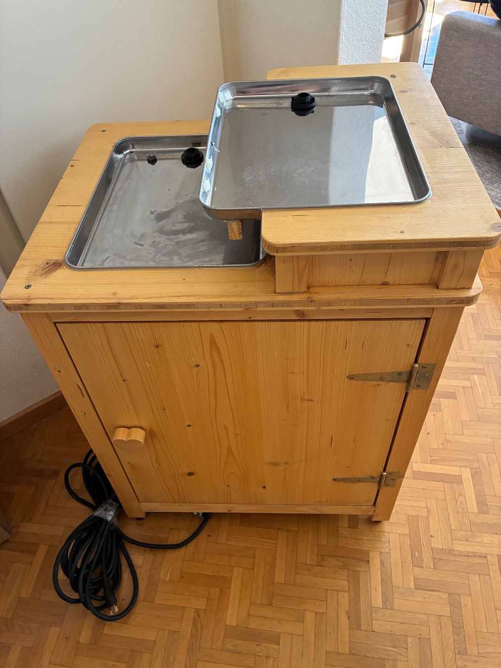 Casette per uccelli: Beheiztes Vogelbad/Heated birdbath – Usato da Zürich venduto da eri_gcz8