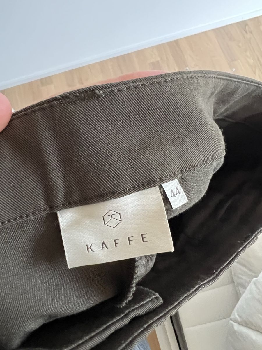 Pantaloni: Chino von Kaffee – Usato da Zürich venduto da ann_7l2p 2