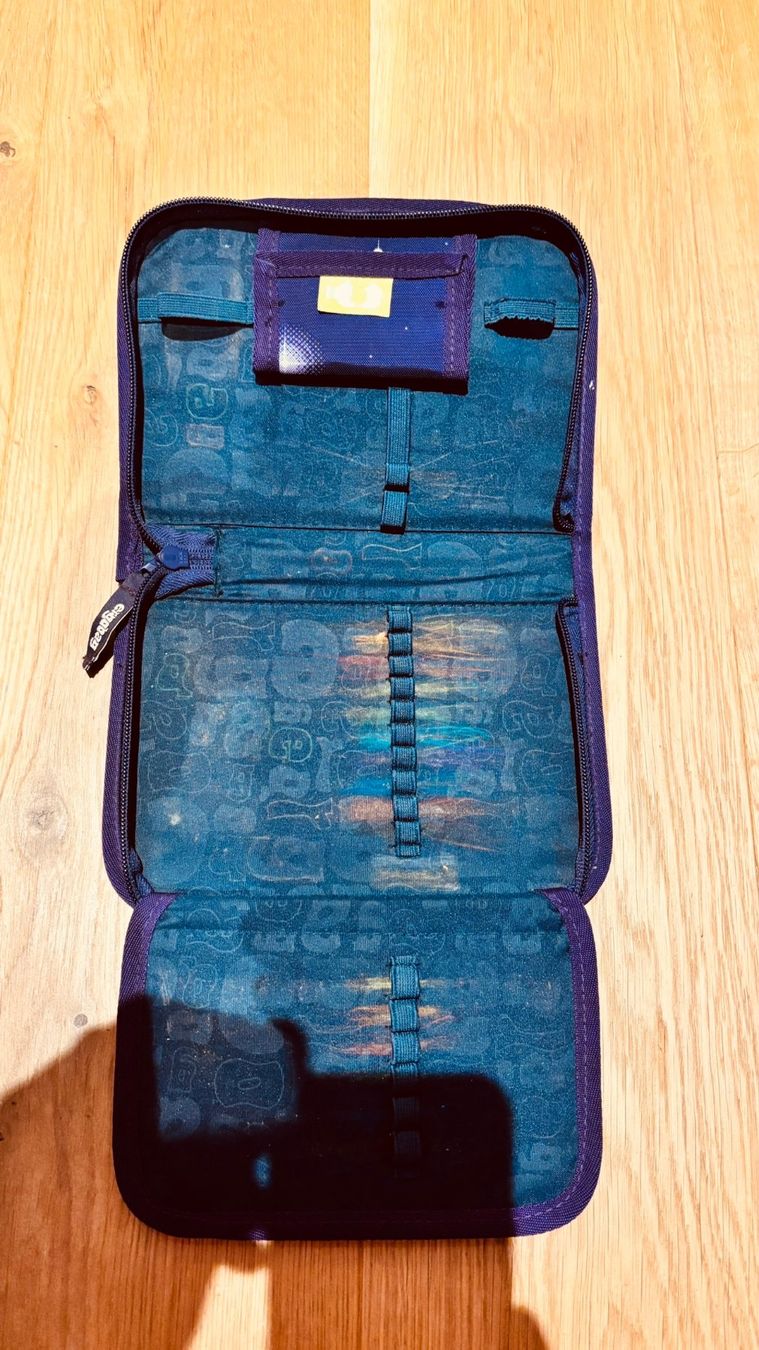 Ergobag Zaini: Ergobag Cubo Schulthek mit Sternenmotiv – Usato da Hinwil venduto da Oler 6