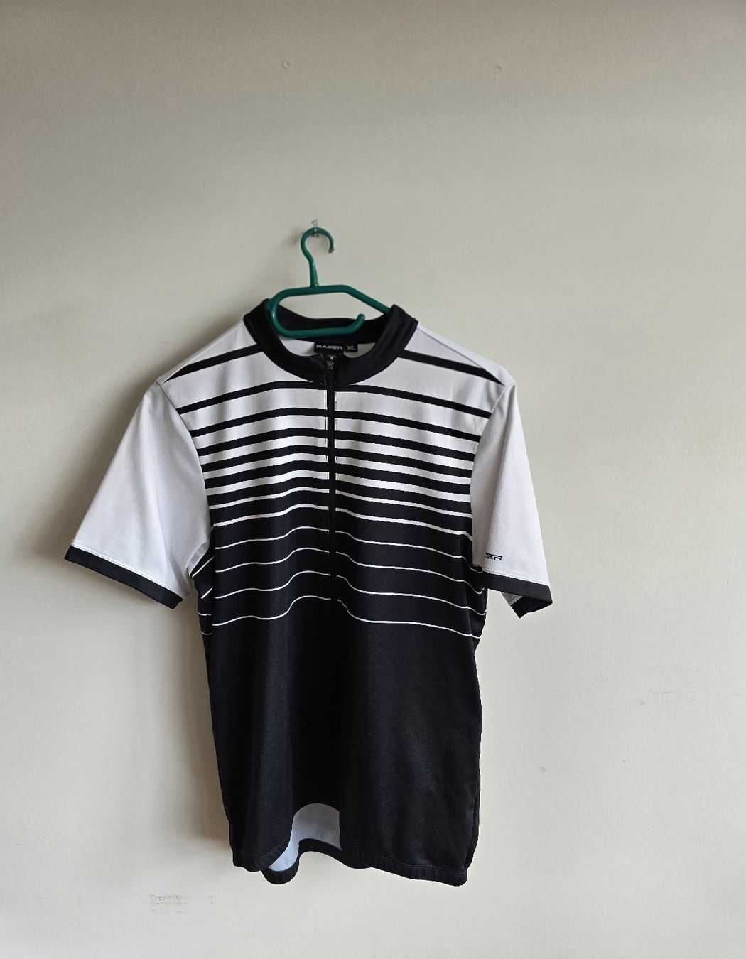 Canottiere & Pantaloni: Racer Velotrikot XL – Usato da Bern venduto da bumae93