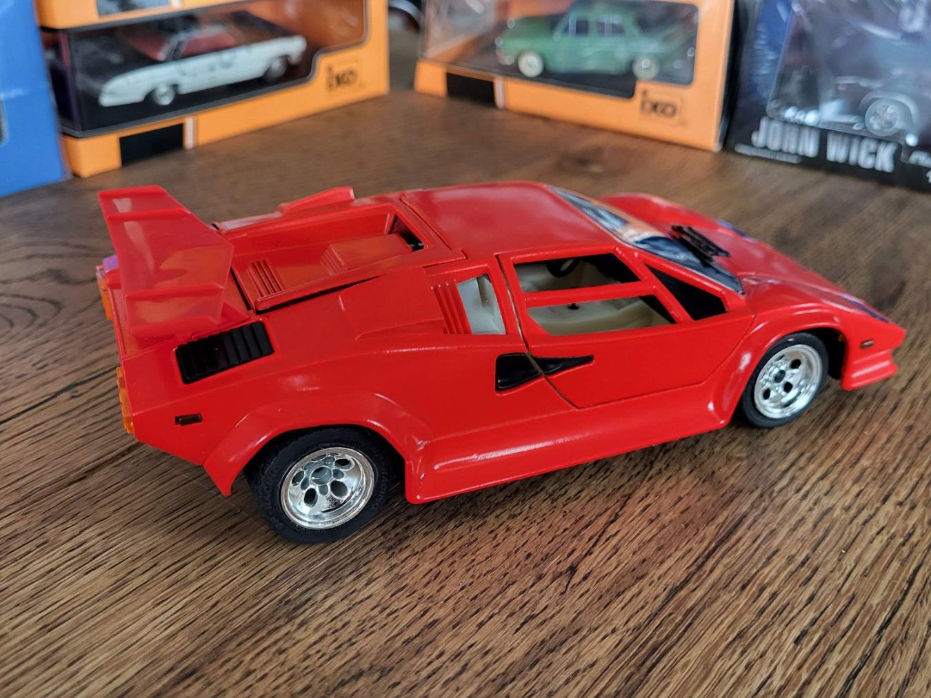 Modellautos: Lamborghini Countach 1:24 Tchibo – Gebraucht aus Rothrist von Juana5 2