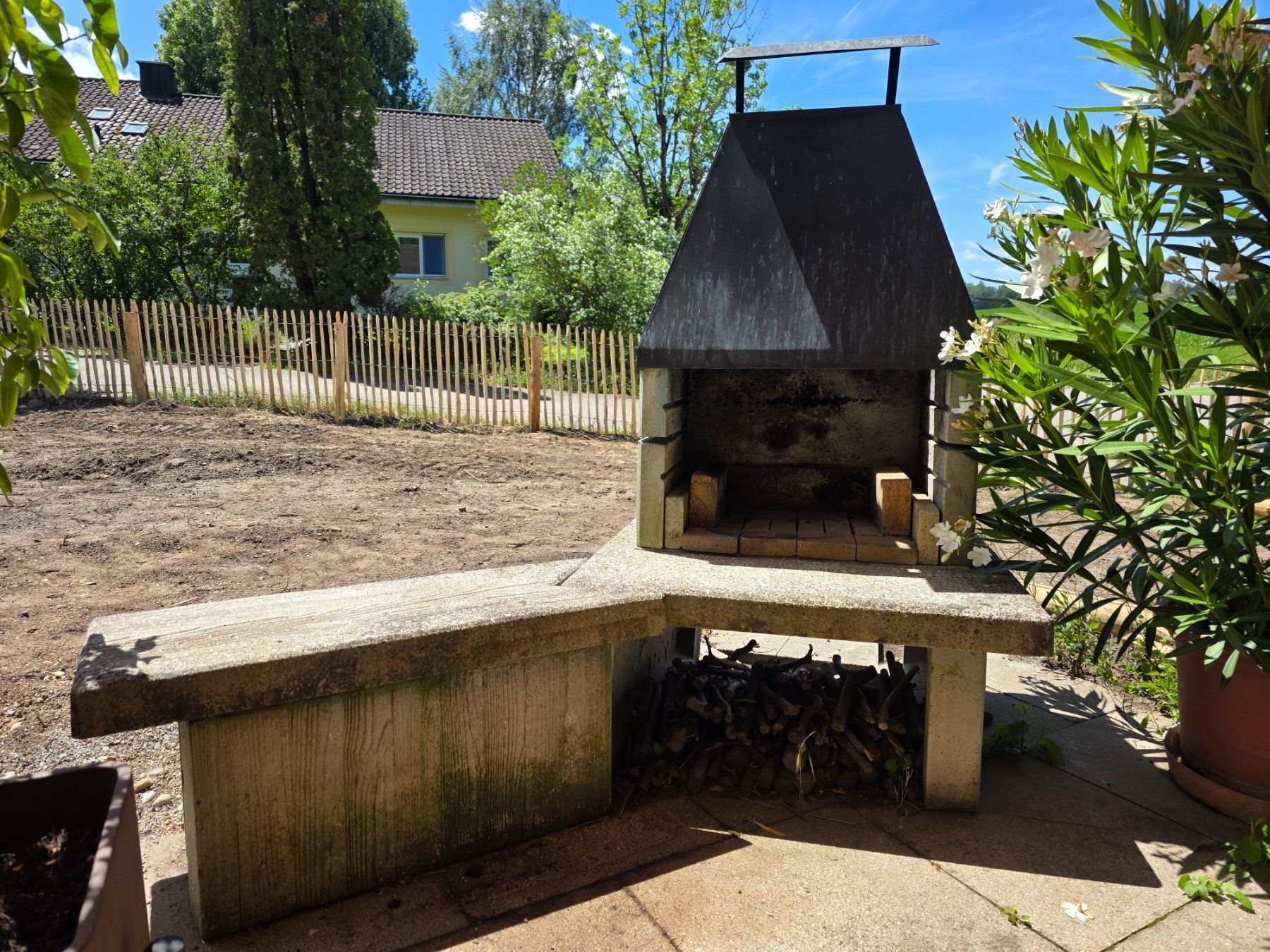 Griglie: Gartencheminée mit Sitzbank – Usato da Schlattingen venduto da Alex-21