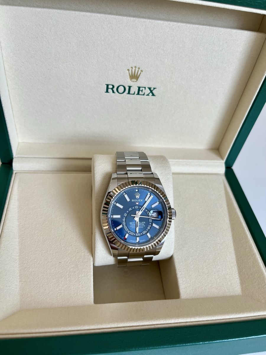 Rolex Uhren: Ungetragene Rolex Sky-Dweller 326934 – Neu und originalverpackt aus Basel von Ch2005 1