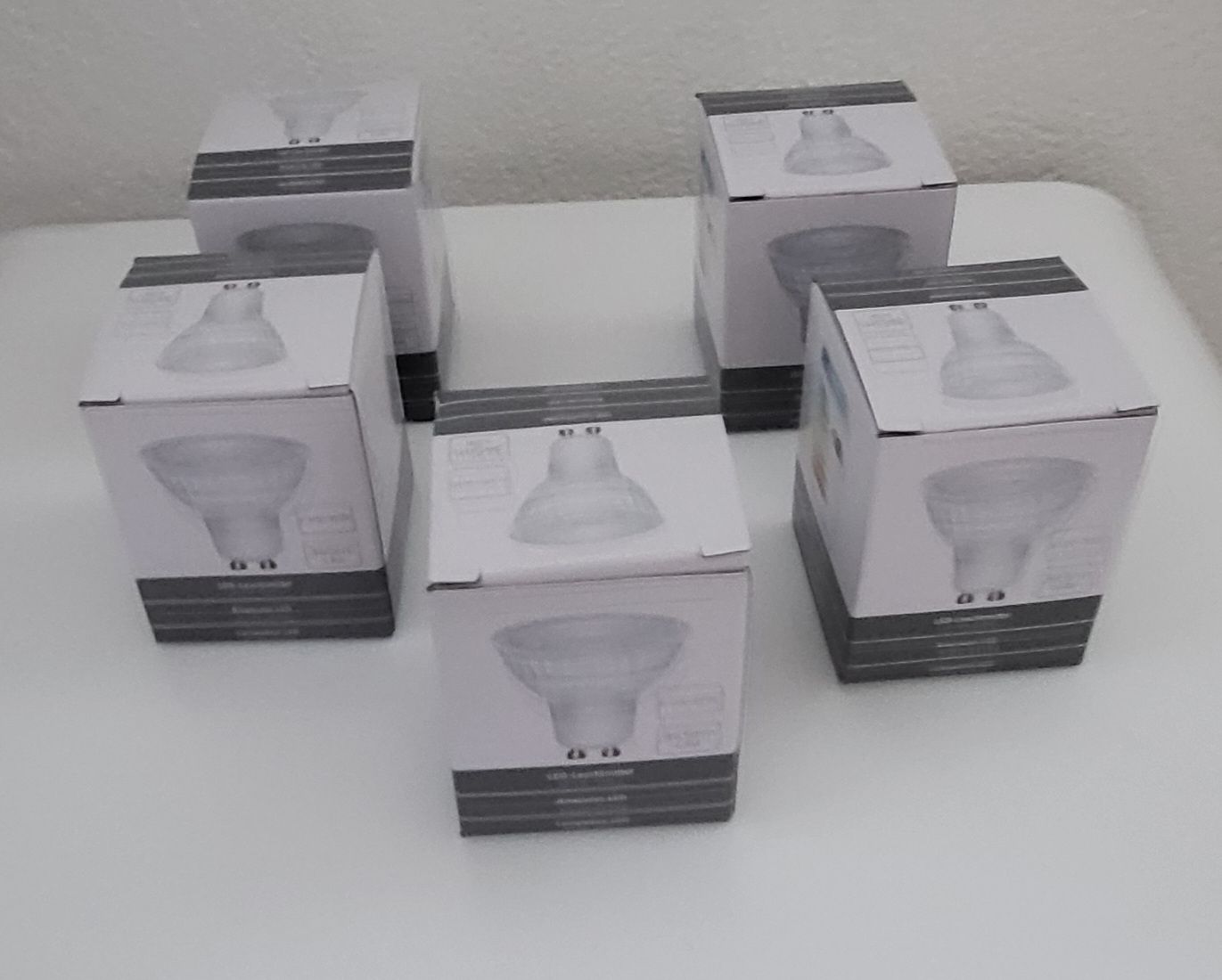 Lampade: Set 5 lampadine led – Nuovo e nell'imballaggio originale da Giubiasco venduto da fas_b82x