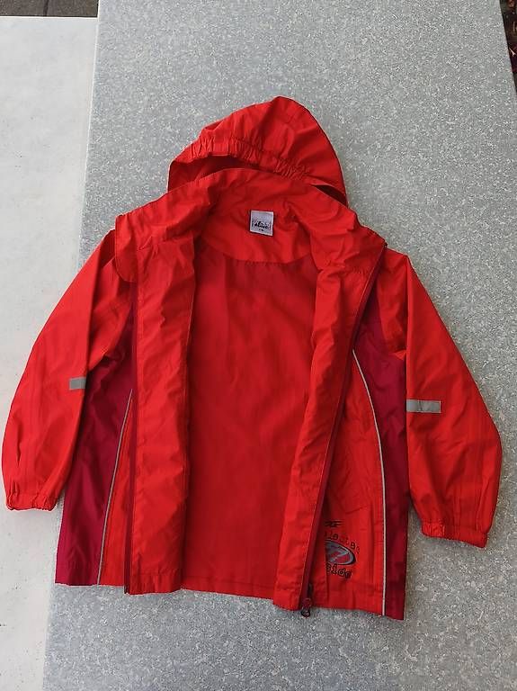 Giacche & Cappotti: Regenjacke in Grösse 116 – Usato da Eschlikon TG venduto da schwellbi 1