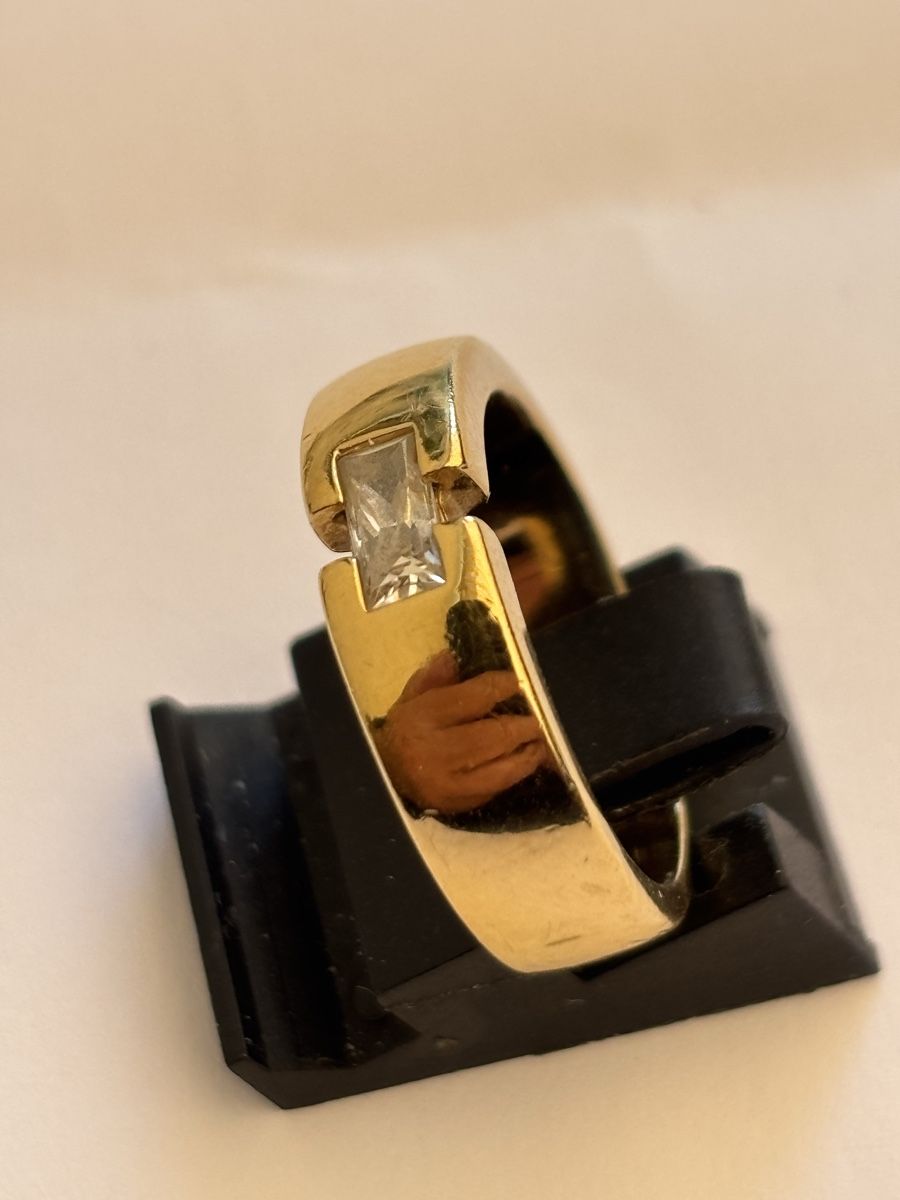Anelli: Gelbgold Ring mit Diamant 18 Karat  – Usato da Langnau am Albis venduto da flusspflege 1