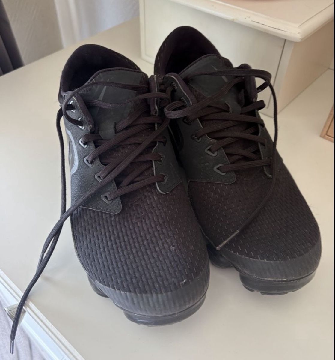 Nike Chaussures femmes: Nike Sneaker Grösse 37  – D'occasion à Basel par Brunner.T 1