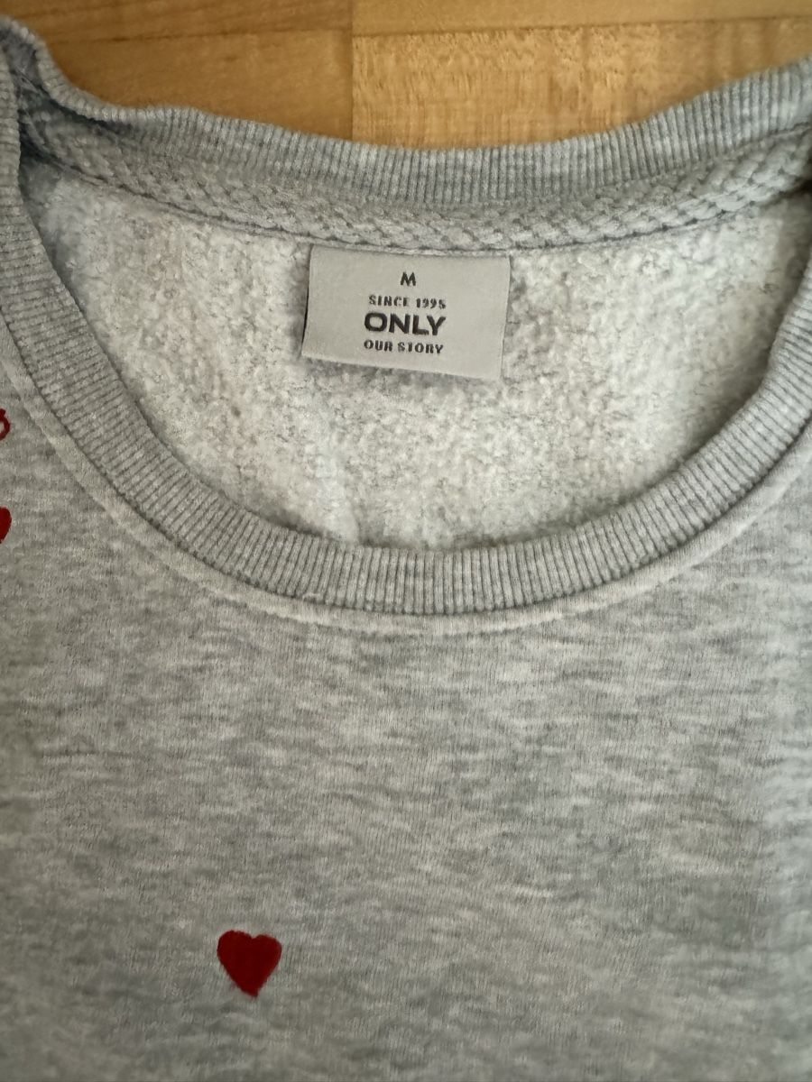 Pullover & Sweatshirts: Felpa m – Gebraucht aus Küssnacht am Rigi von ciucchino 1
