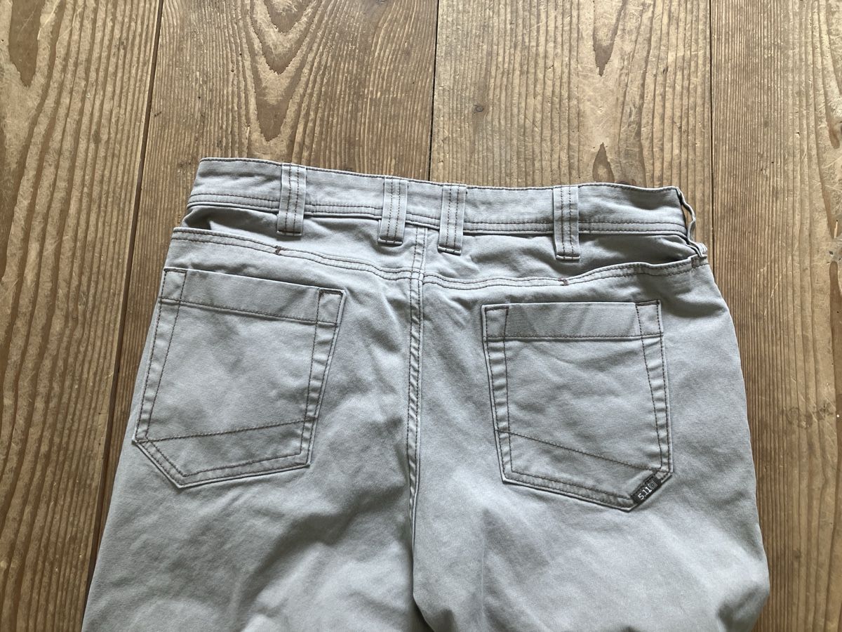 Pantaloni: 5.11 Defender Flex 32x32 – Usato da Zürich venduto da Tim_Knopf 1