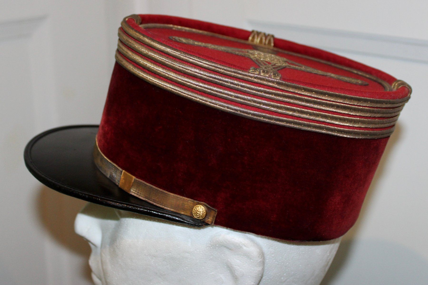 Uniformi: Armée Française un Képi de Commandant médecin – Usato da Lausanne venduto da Grenchars78 3