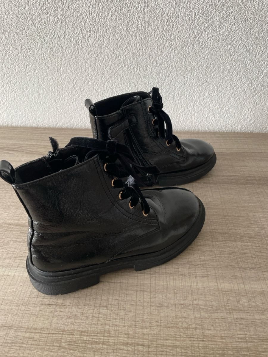 H&M Scarpe per ragazze: Bottines fille 34 noir – Usato da Sornard (Nendaz) venduto da Dodo8117
