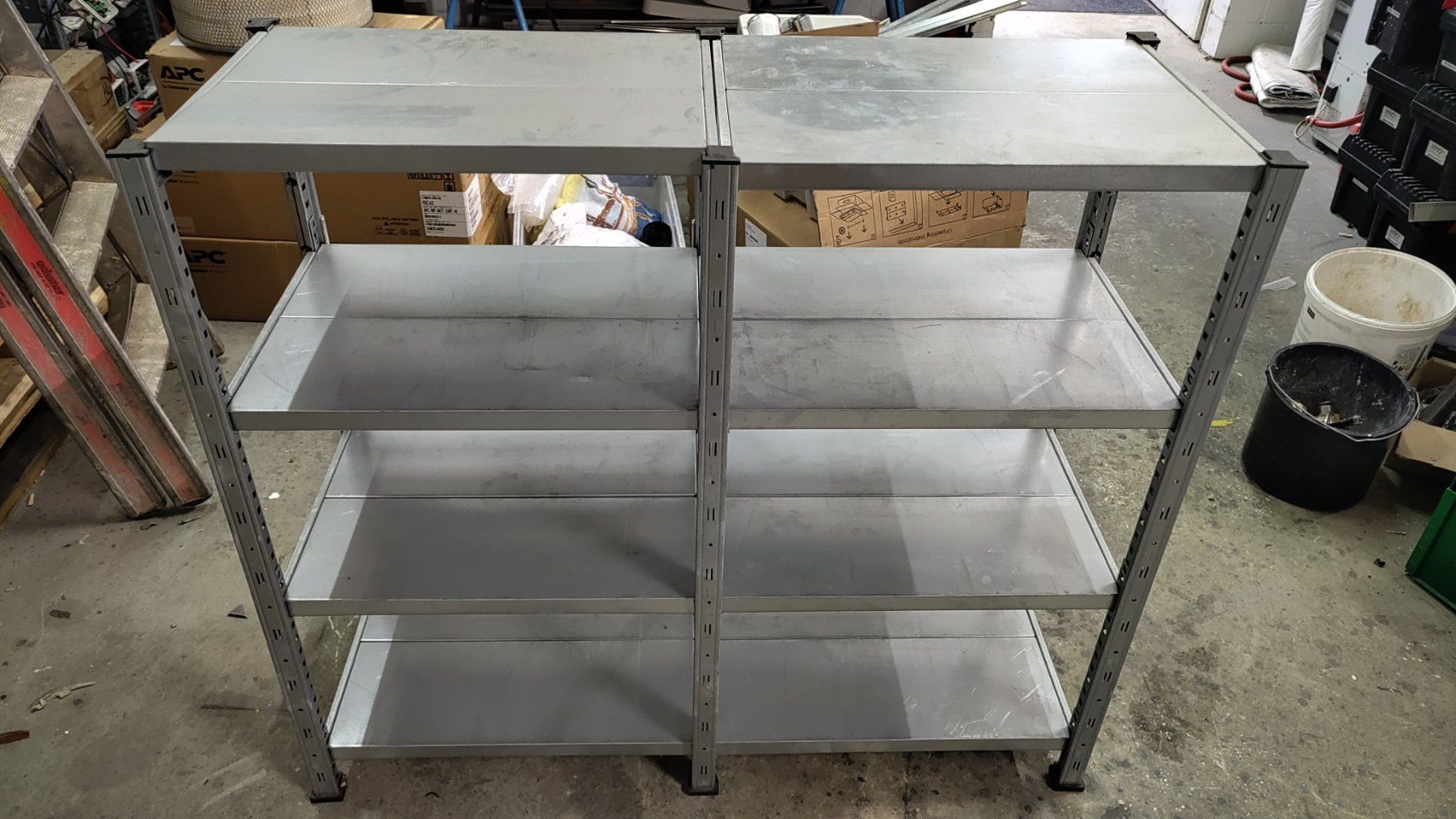 Scaffali: Regal Metall verzinkt gebraucht – Usato da Nürensdorf venduto da RinoElectronics