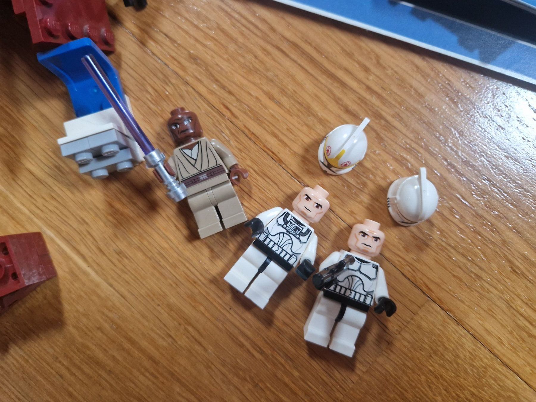 Lego Jeux de construction: LEGO Star Wars 8019 - Republic Attack Shuttle + notice – D'occasion à Bernex par Mardone 1