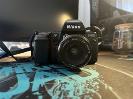 Nikon F801 mit Nikkor 35mm f/2.8