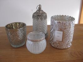 Schöne Utensilien Teelichter, Kerze und Lämpchen