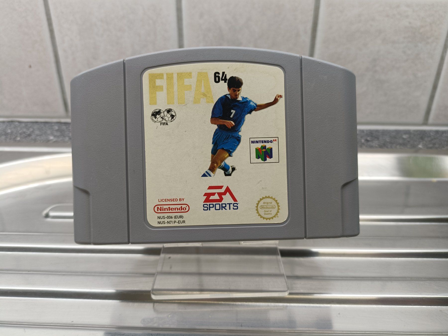 Nintendo Giochi: Fifa 64 N64 – Usato da Gipf-Oberfrick venduto da Konsolen_Colin