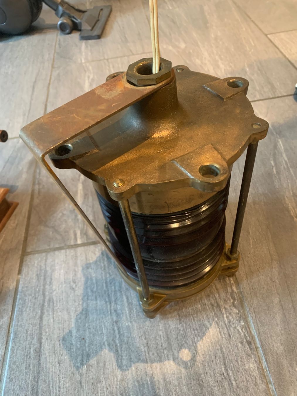 Lampade: Lampe laiton bateau – Usato da Neuchâtel venduto da Aquila99 1