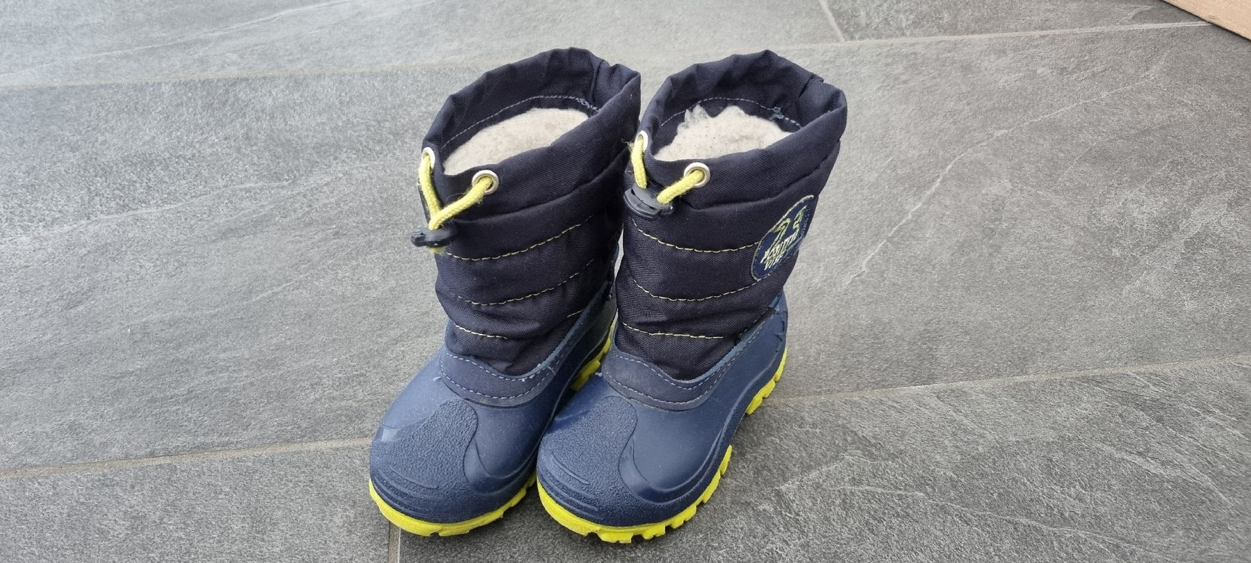 Schuhe für Jungen: Winterstiefel Grösse 22 – Gebraucht aus Birmensdorf ZH von borstenking