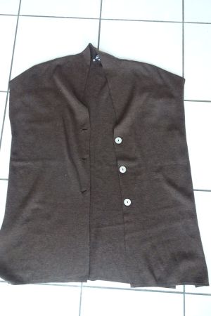 warmer, brauner Umhang, Jacke ohne Ärmel, reine Schurwolle
