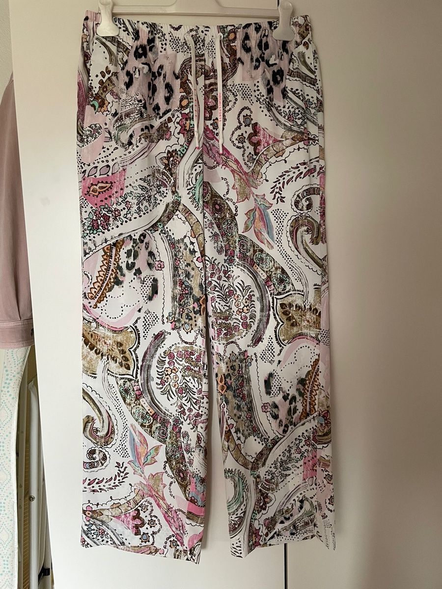 Marc Cain Pantaloni: Marc Cain Grösse 42 Sommerhose – Usato da Sissach venduto da Monkbay 2