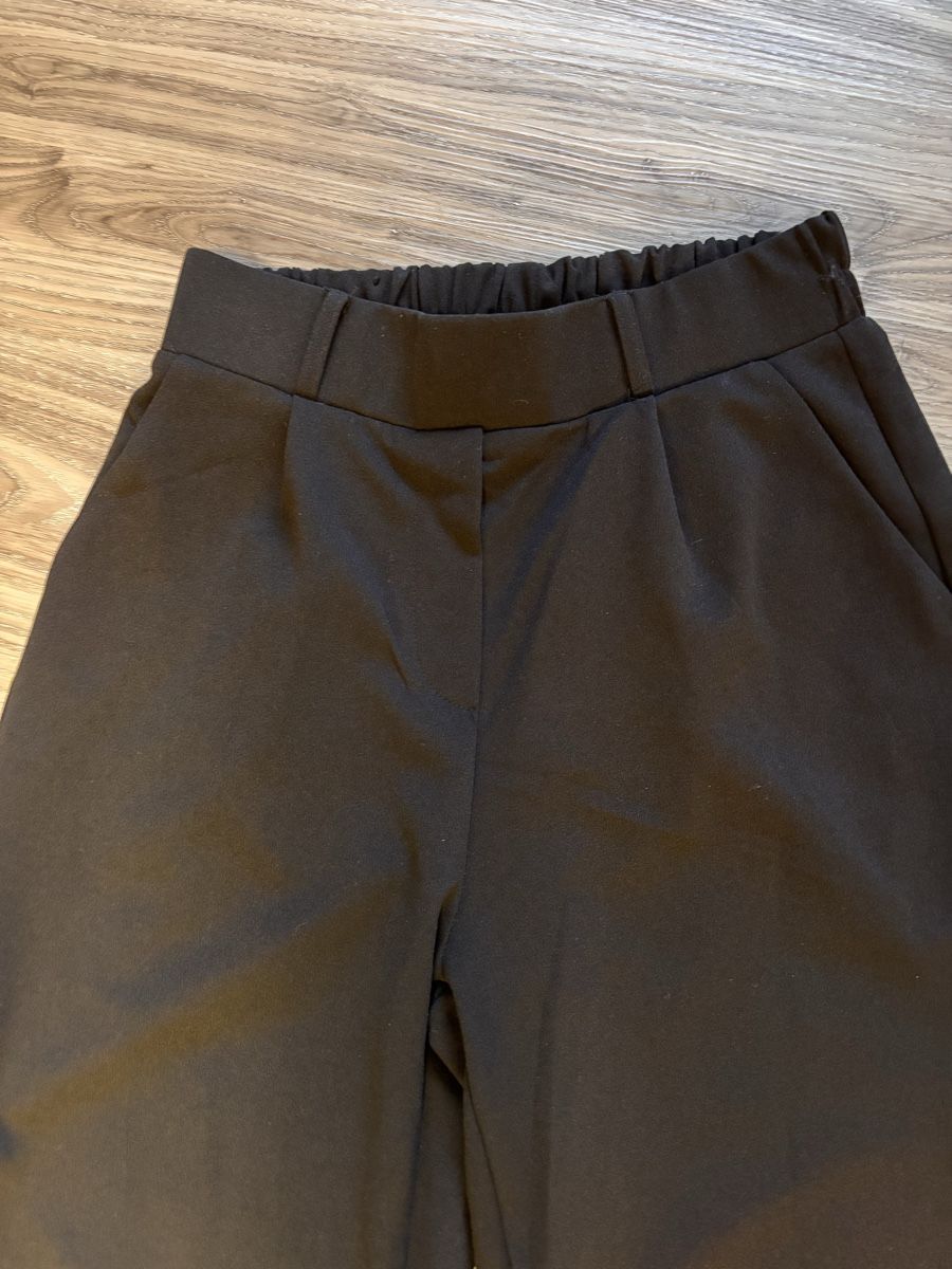 Hosen: schwarze leichte Damenhose Grösse S – Gebraucht aus Gossau SG von Swisslady25 1