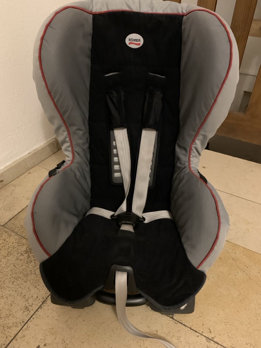 Britax Römer Seggiolini per auto: Kindersitz, Marke Römer, 9-18 kg – Usato da Laupersdorf venduto da ret_mw5l