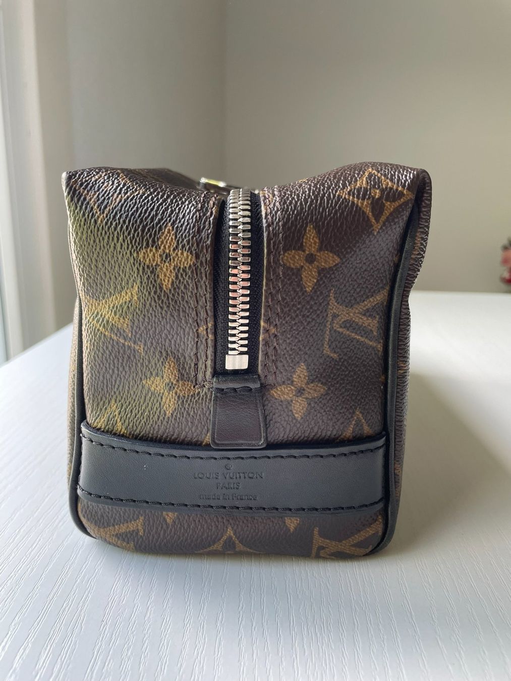 Louis Vuitton Kosmetikkoffer: Trousse de toilette Louis Vuitton – Gebraucht aus Neuchâtel von JMOL 3