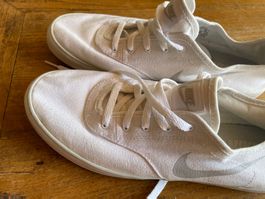 Nike Stoff Sneaker weiss Gr. 38,5