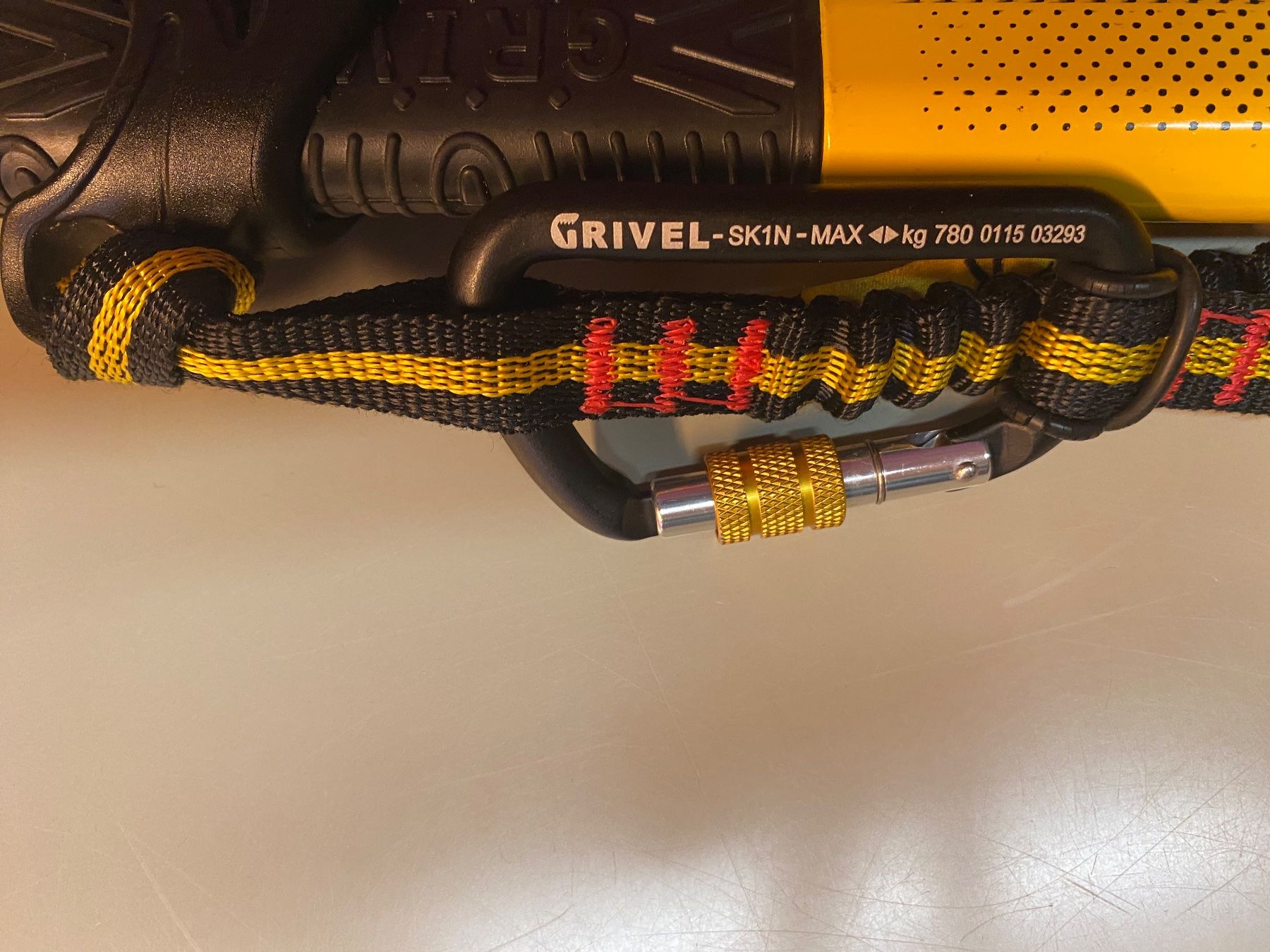 Grivel Kletterausrüstungen: Piolet Grivel Air Tech Evolution – Gebraucht aus Granges-Paccot von  4