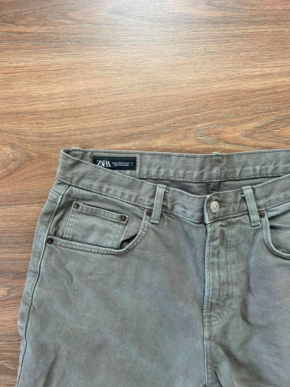 Zara Pantaloni: Short Zara kaki – Usato da Môtiers NE venduto da ElGreco3099 2
