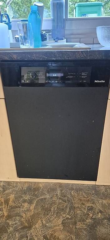 Lavastoviglie: Miele Abwaschmaschine – Usato da Widnau venduto da Kisha90