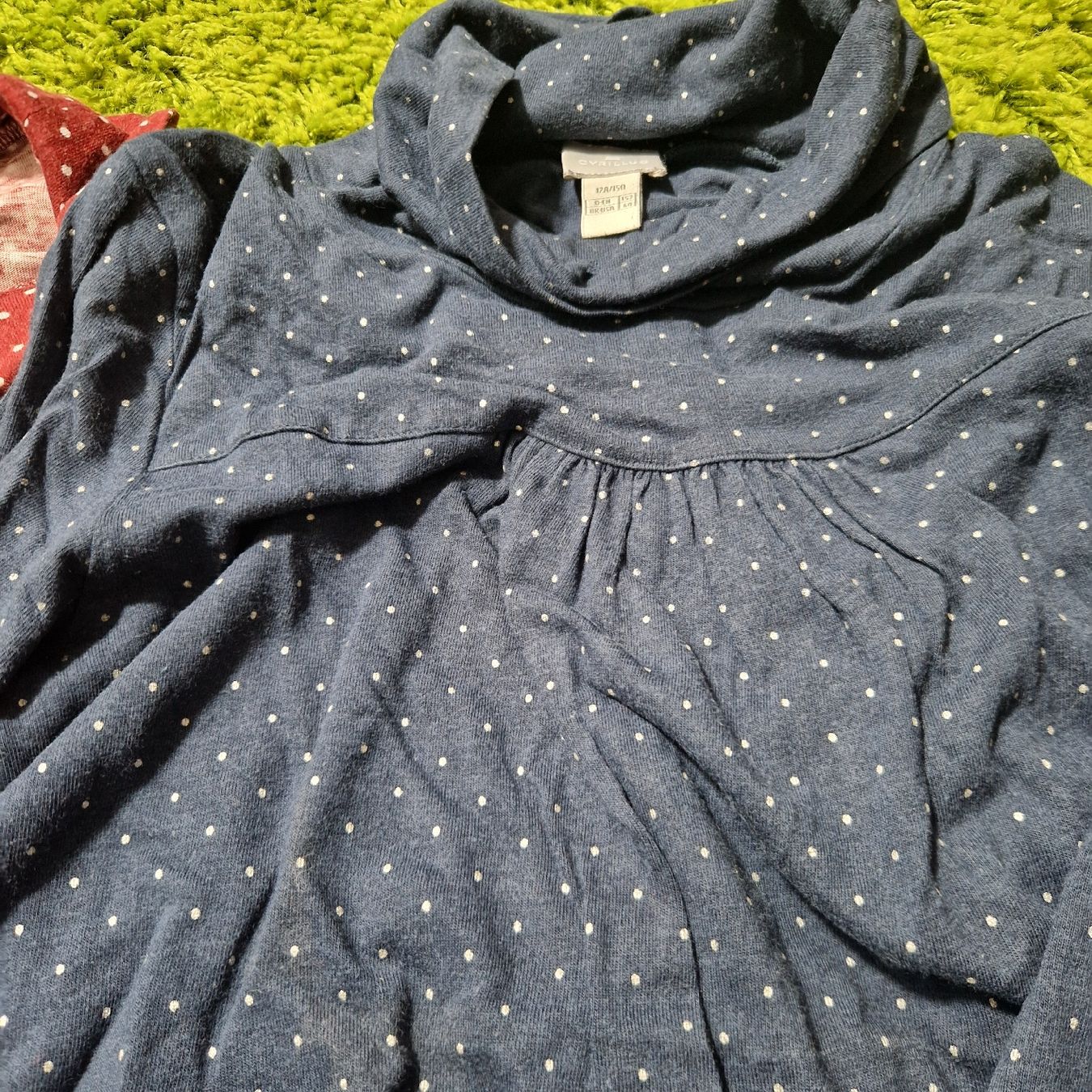 Lotti & Set di vestiti: PULLOVER mit Pünktchen - Luftig und bequem, Grösse 140 – Usato da Gwatt (Thun) venduto da Letzte-Chance-III 6
