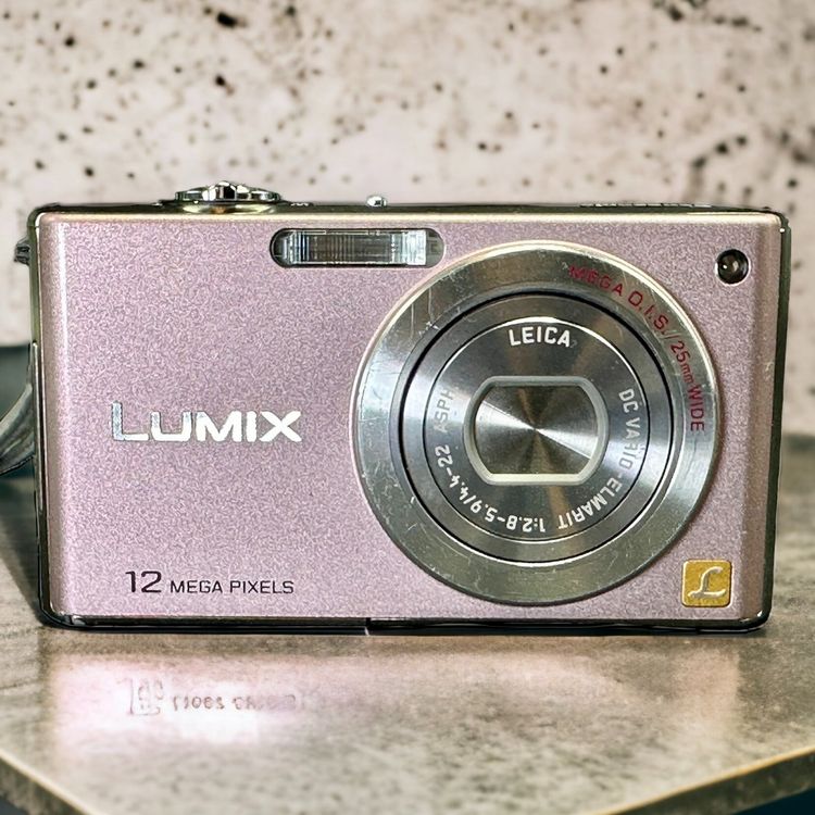 Panasonic Lumix FX40 Digital Camera 12.1MP, 5x Optical Zoom (Gebraucht ...