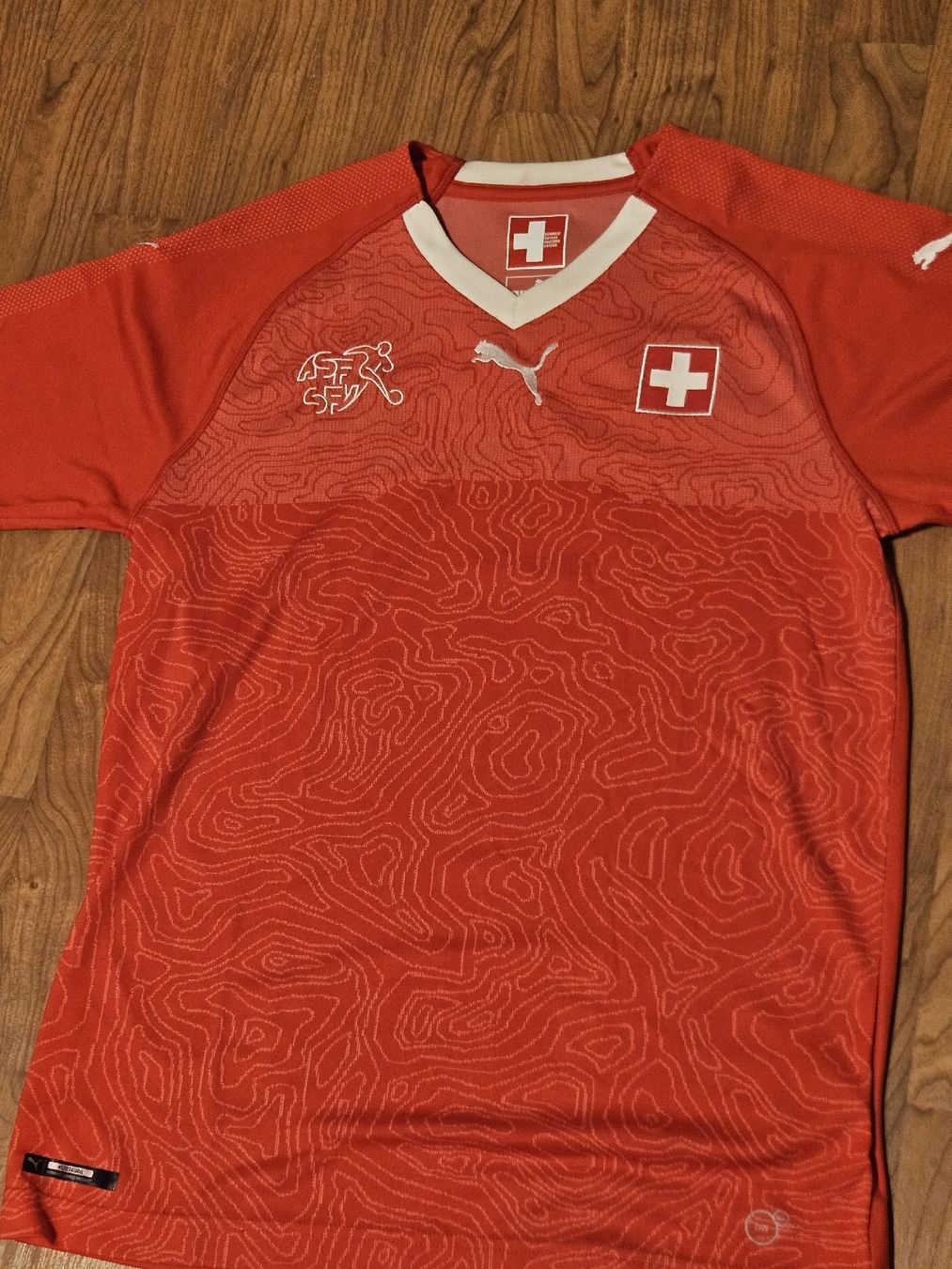 Puma Leibchen & Hosen: Schweiz Heimtrikot  – Gebraucht aus Bassersdorf von NANDO85