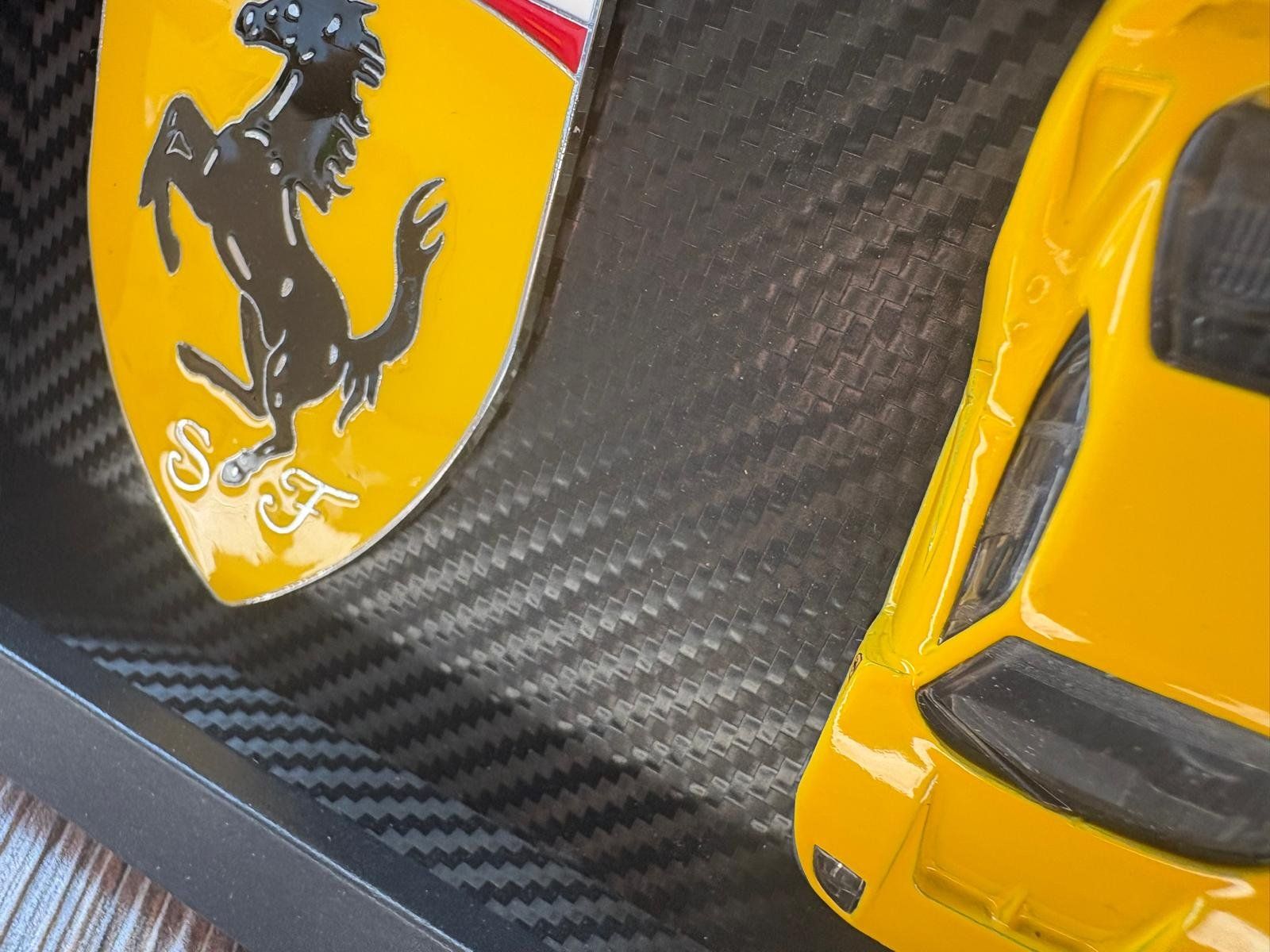 Posters & Illustrations: 3-D Bild Ferrari F40 Modellauto – Neuf (Voir description) à Wetzikon ZH par Boldeagle01 2