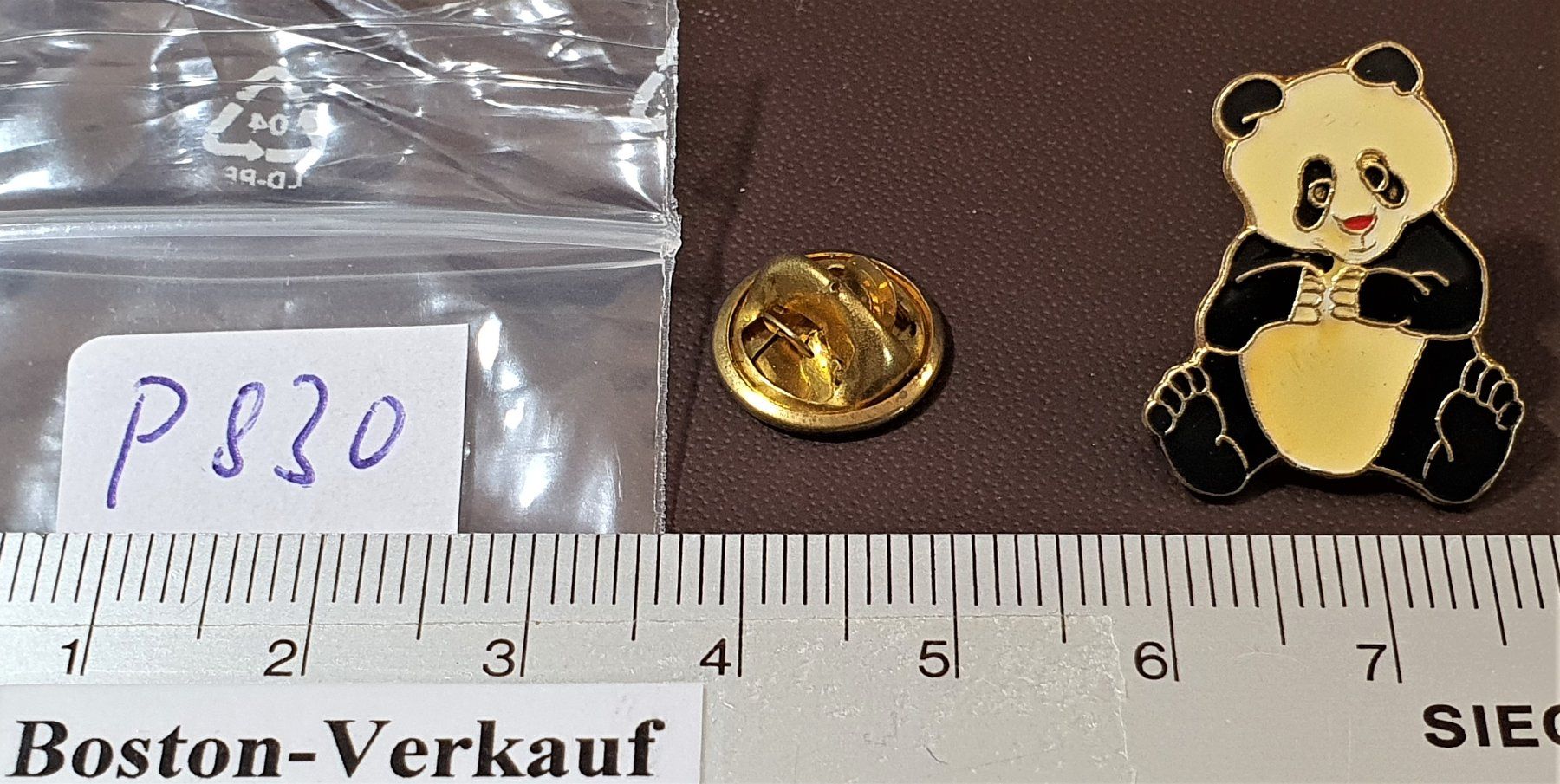 Placchette & Badge: P830 - Pin  Panda Pandabär – Usato da Reinach BL venduto da Boston-Verkauf 1