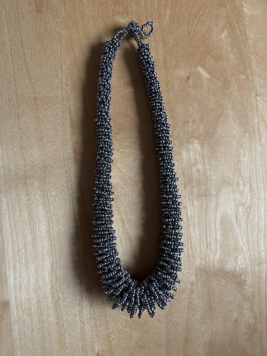 Ketten: Halskette - Afrika - Perlen - Necklace - Beads - anthrazit – Gebraucht aus Riniken von KreativImKopf